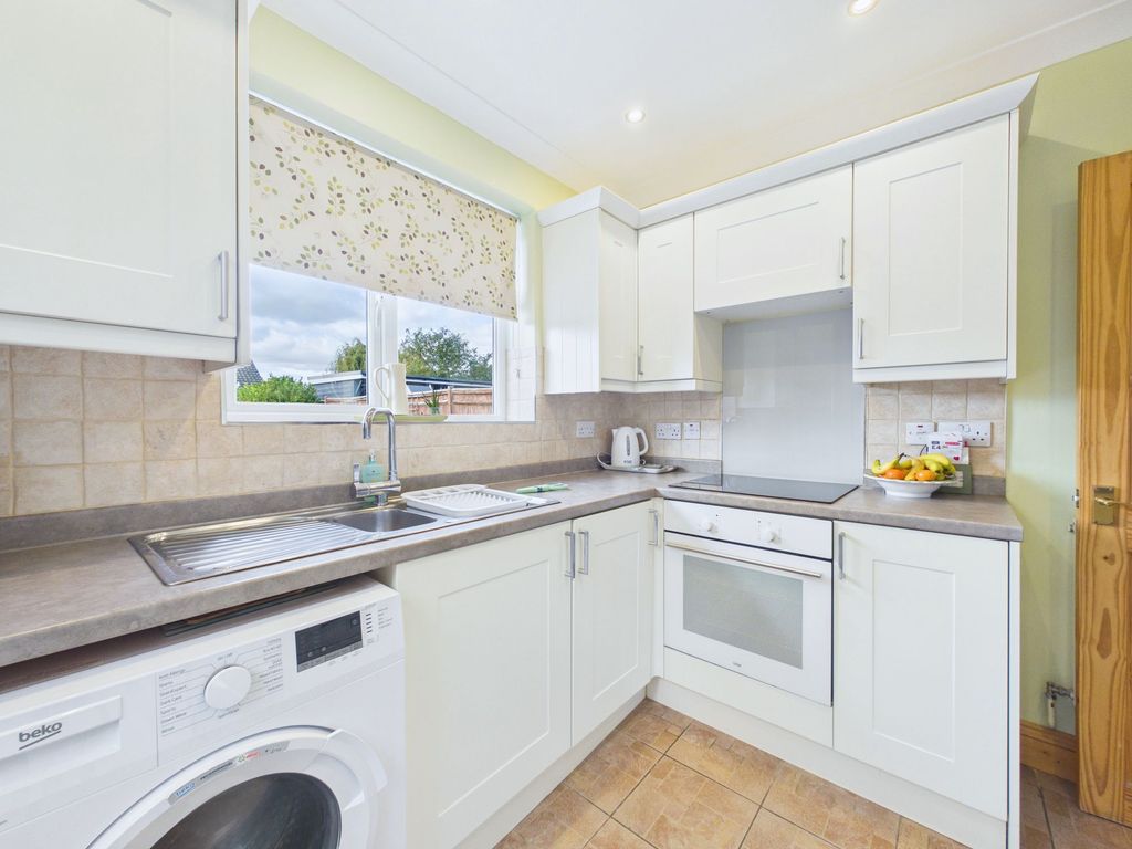 Property photo 2 of 13 Kitchen