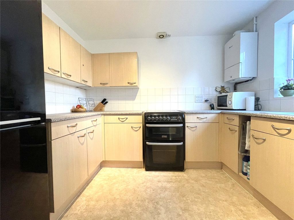 Property photo 3 of 17 Picture No. 06