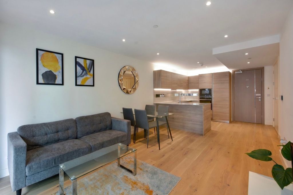 Property photo 1 of 14 Two Bedroom Flat To Rent