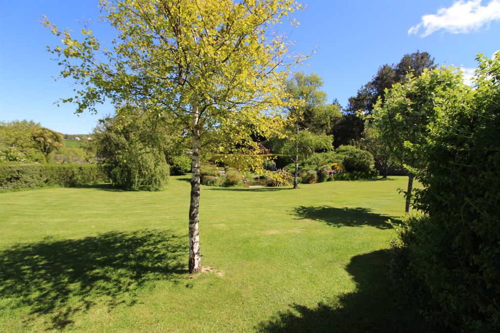 Property photo 2 of 11 Img_6067.Jpg
