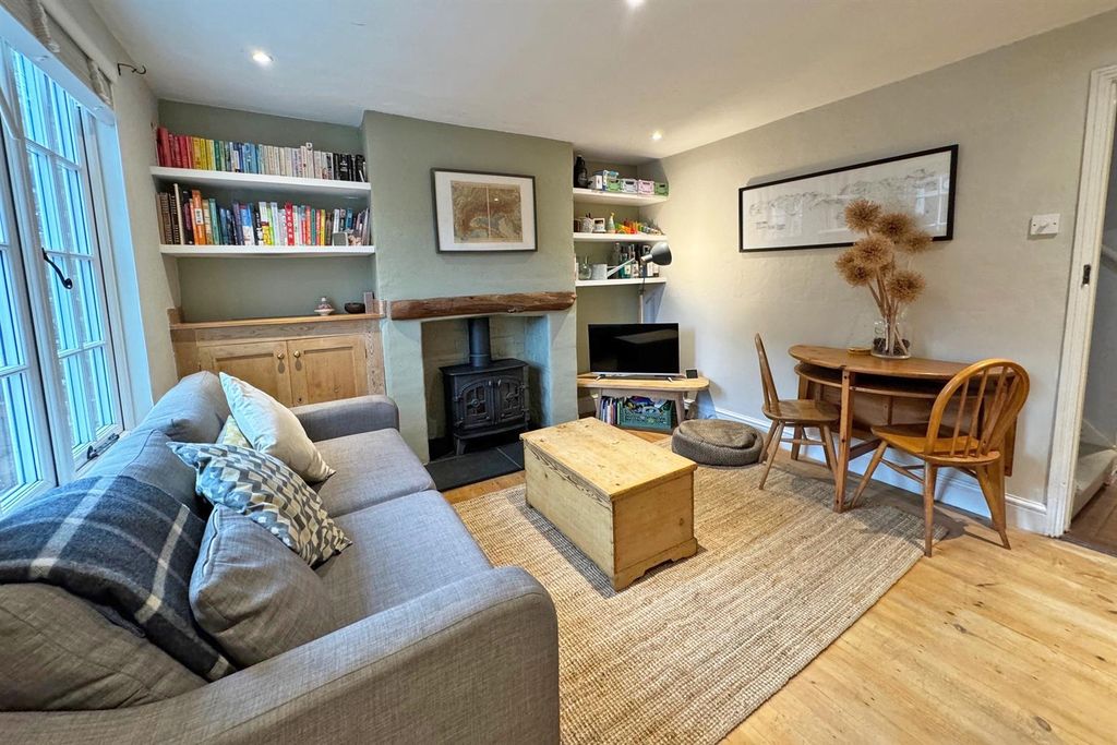 Property photo 3 of 17 2.Jpg