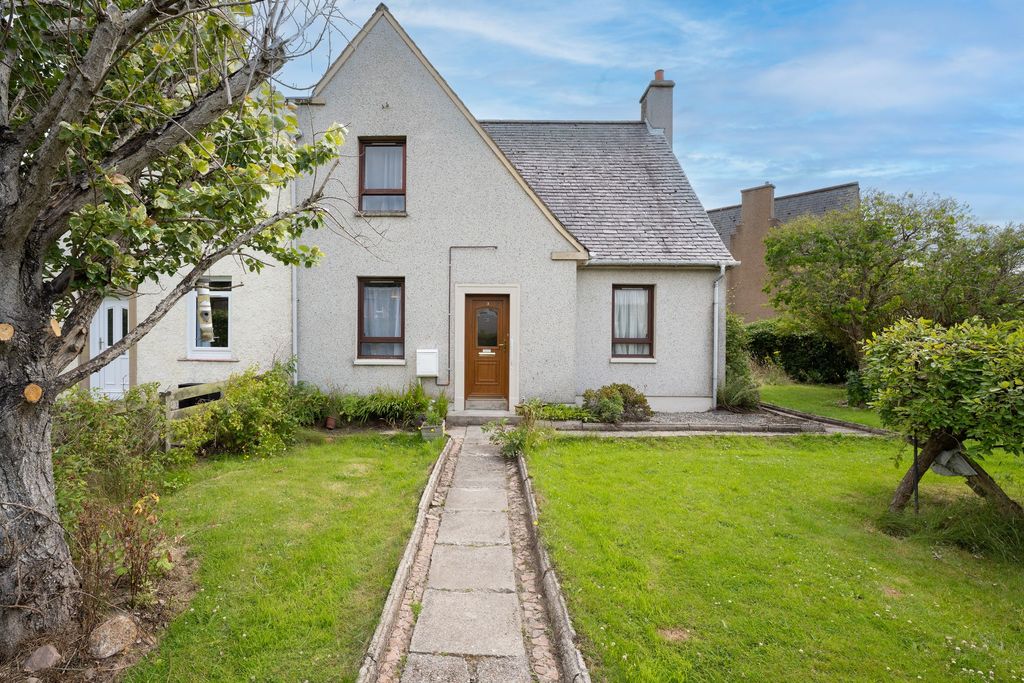 Property photo 1 of 36