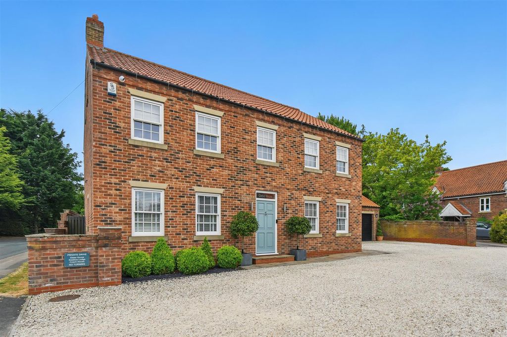 Property photo 1 of 35 Photo_031.Jpg