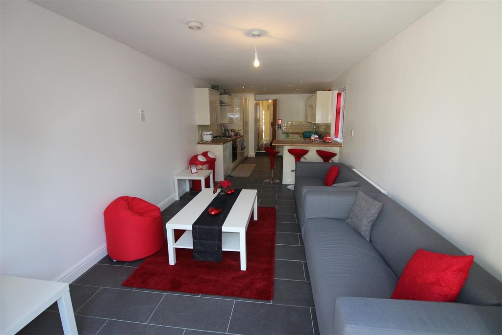 Property photo 1 of 17 Img_1595.Jpg