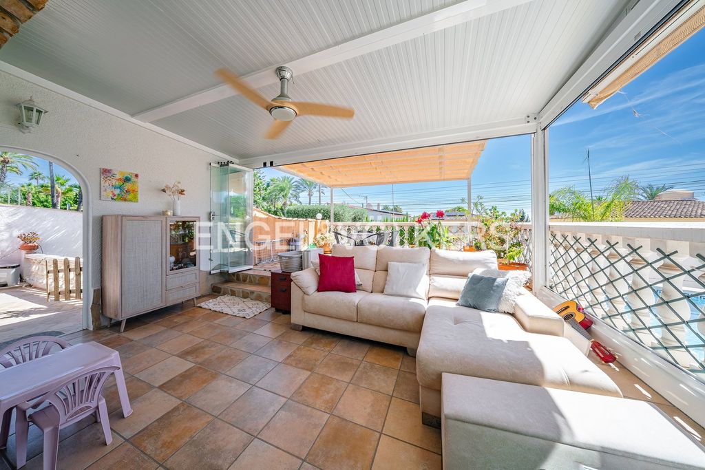 Property photo 3 of 39