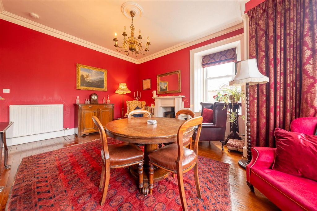 Additional image 18 of 4 bed flat for saleGlasgow Road, Perth PH2
