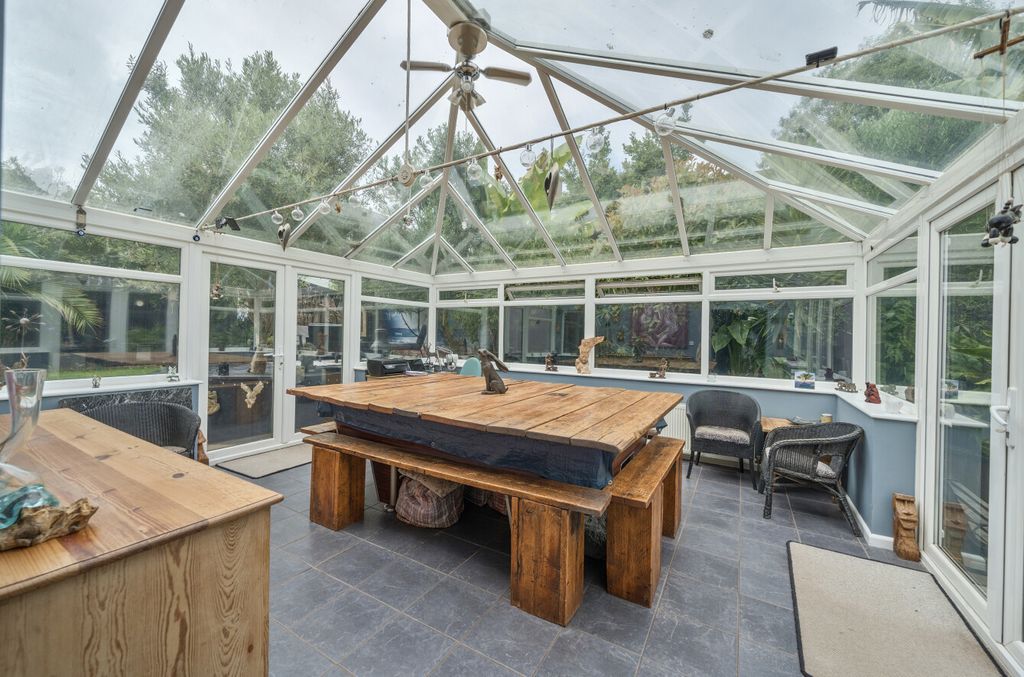 Property photo 3 of 36 1325623-15-68778B...