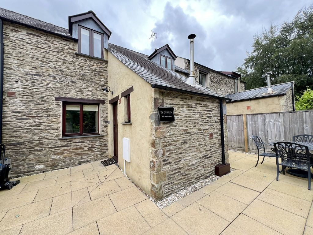 Property photo 1 of 20 Img_8627