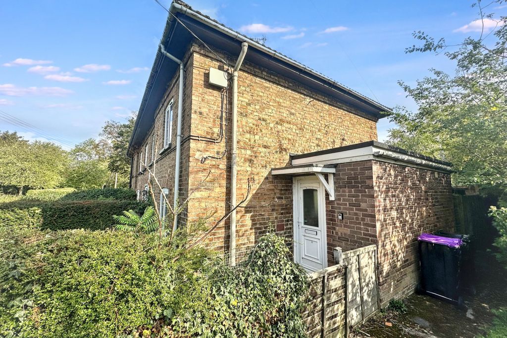 Property photo 2 of 7 The Old Cottage, Aveland Way, Asklackby, Sleaford, Lincolnshire Ng34 0Hg