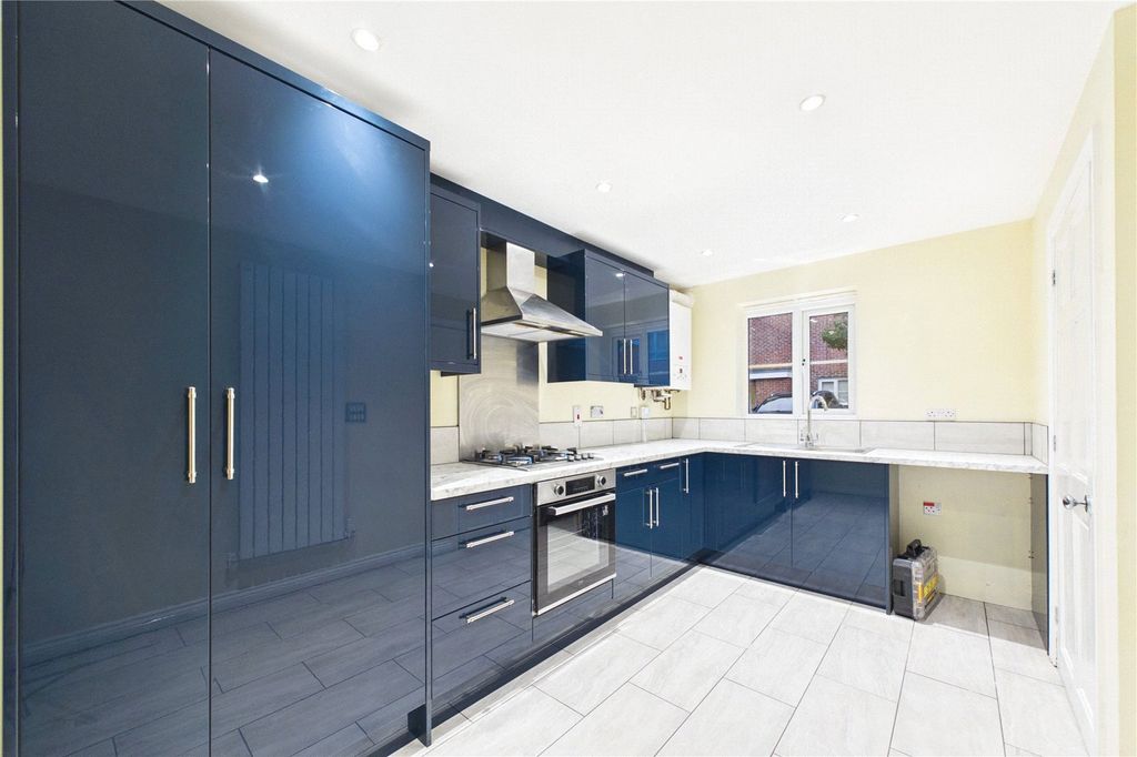 Property photo 2 of 14 Picture No. 06