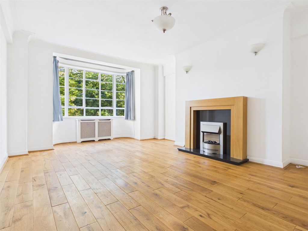Property photo 1 of 8 Cam04311G0-Pr0158-Still008.Jpg