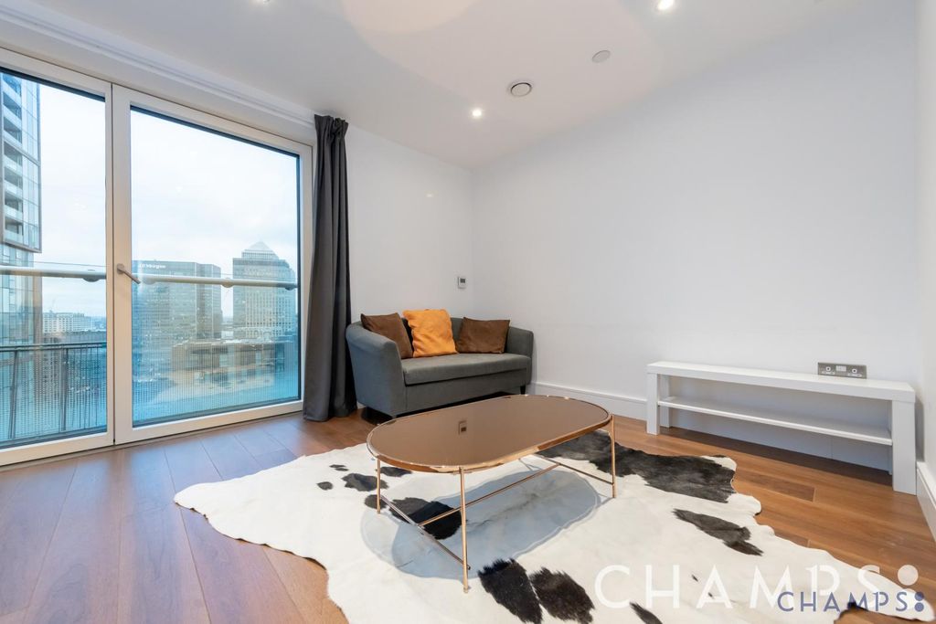 Property photo 1 of 13 Studio