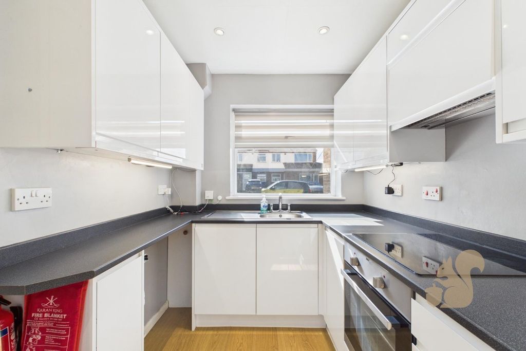 Property photo 3 of 19 Cam01659G0-Pr0607-Still001.Jpg