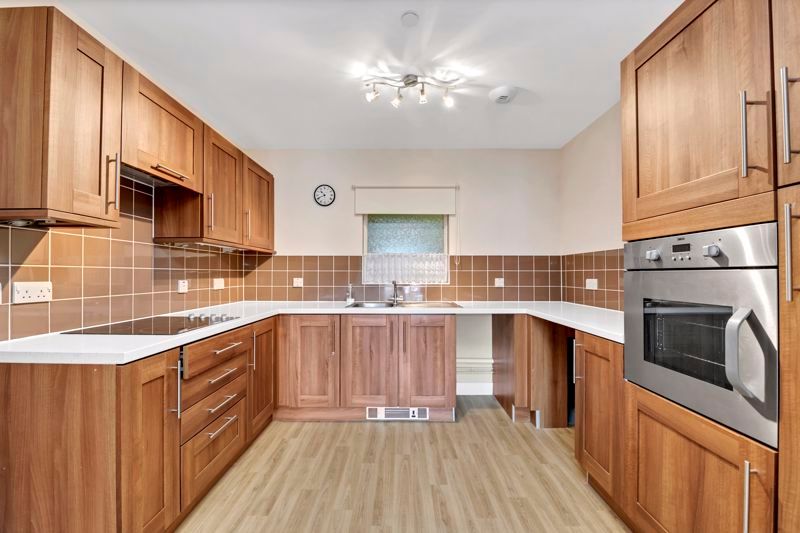 Property photo 2 of 17 Kitchen