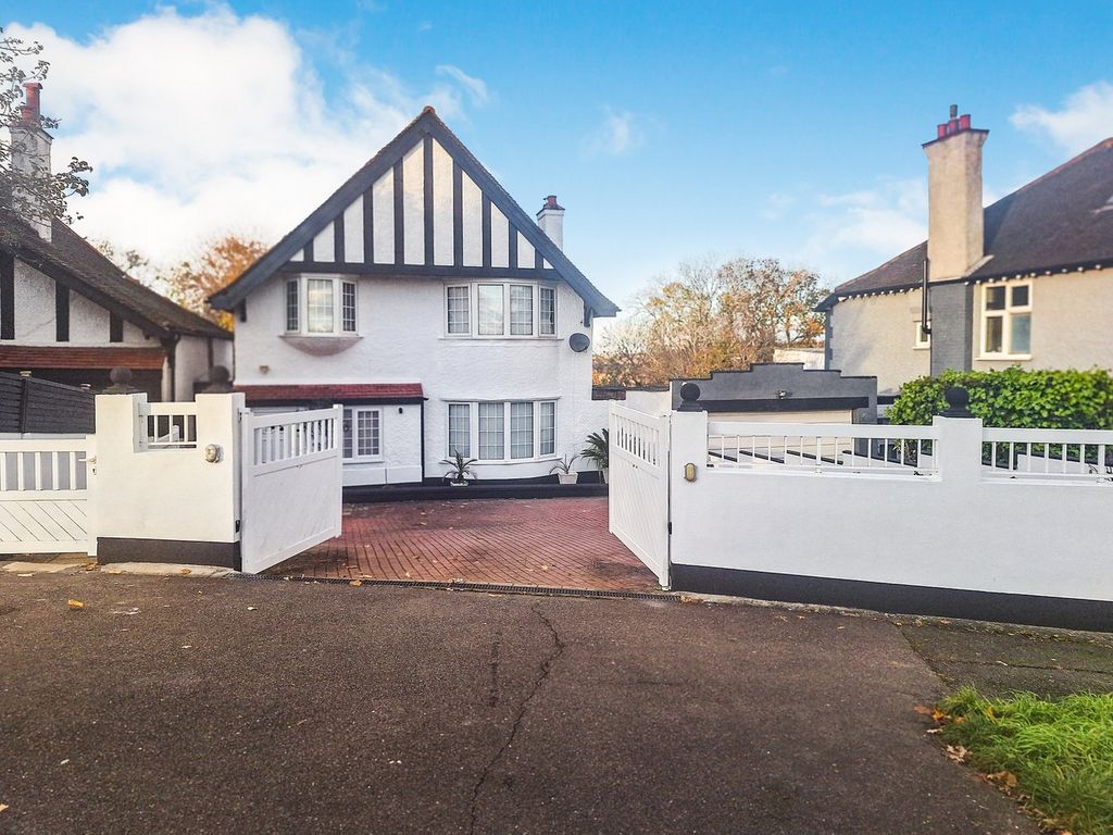 Property photo 1 of 13