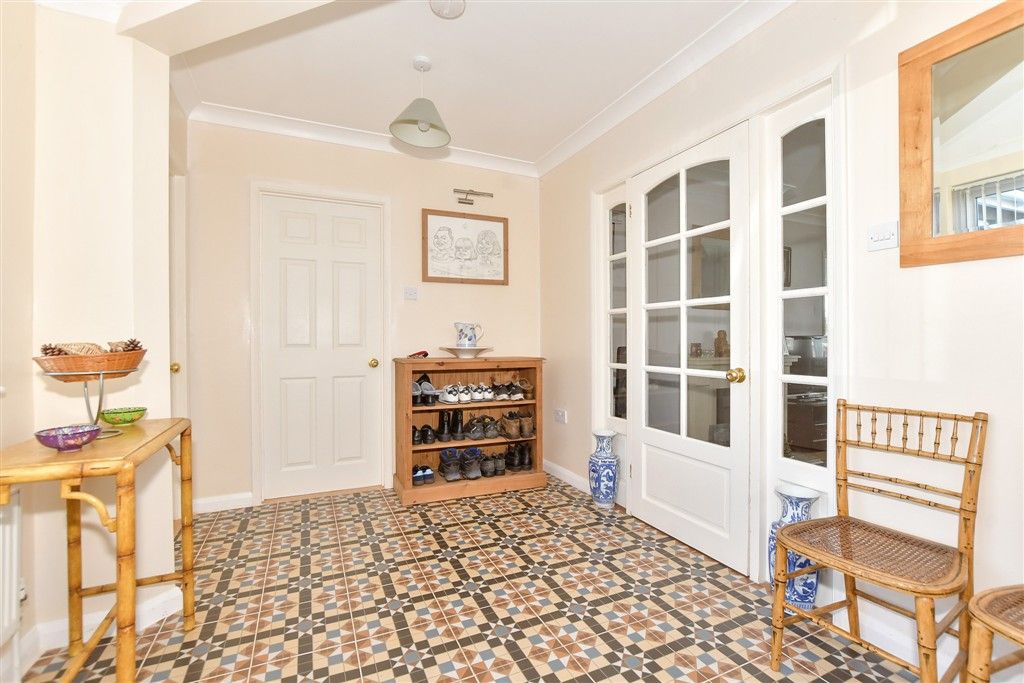 Property photo 2 of 17 Entrance Hall