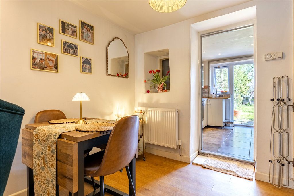 Property photo 3 of 13 Picture No. 11