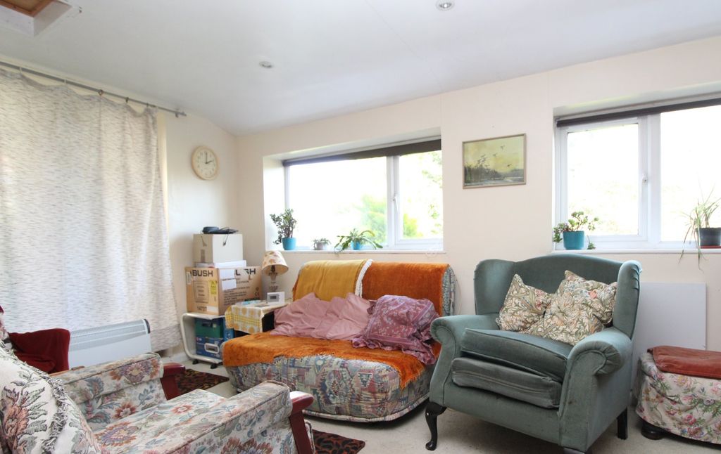 Property photo 3 of 7 Garden Room