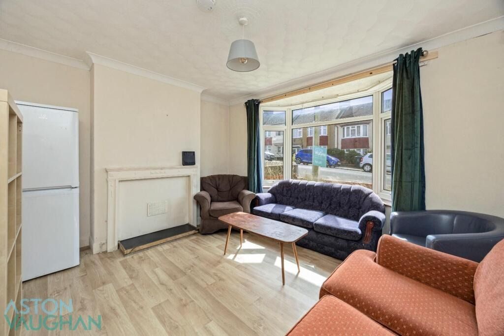 Property photo 3 of 13 4560492