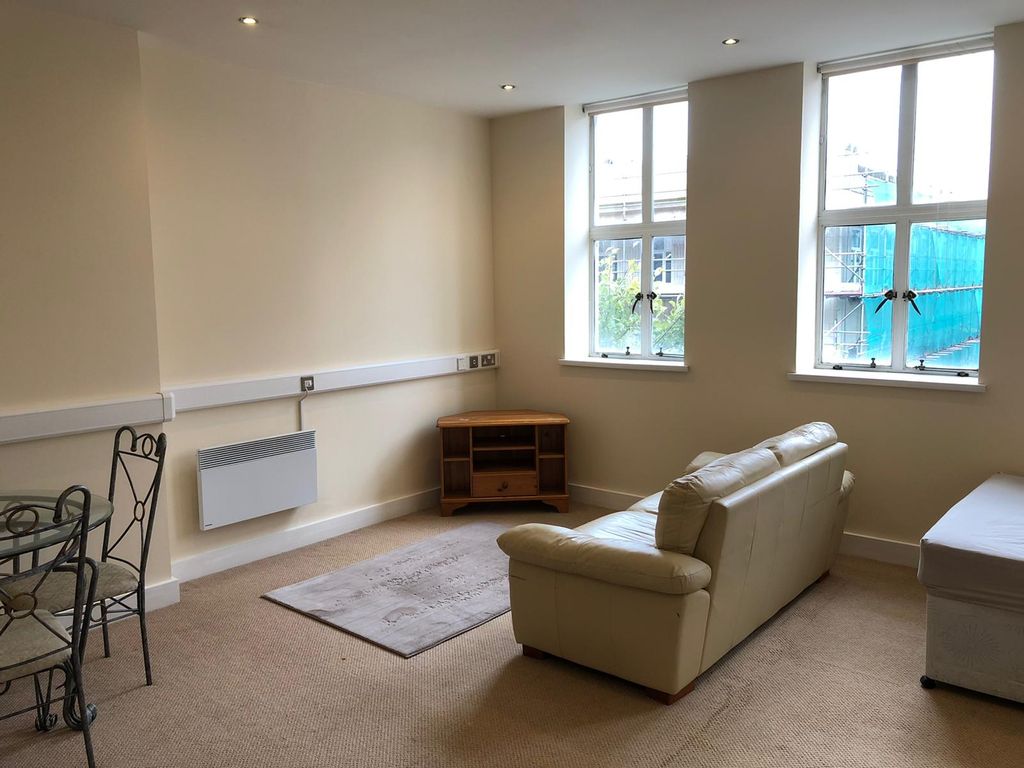 Property photo 2 of 6