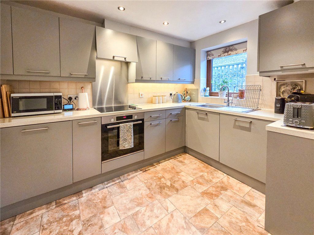 Property photo 2 of 18 Kitchen Area