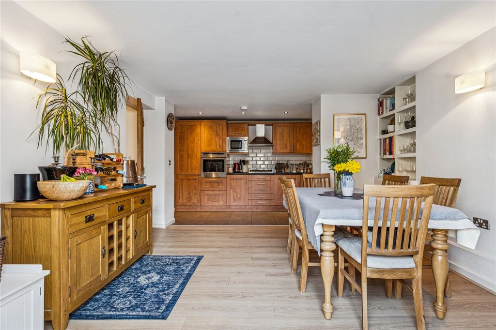 Property photo 2 of 15 Kitchen