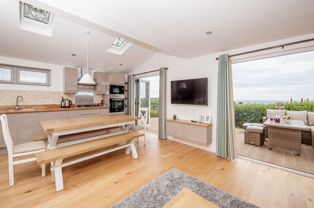 Property photo 3 of 4