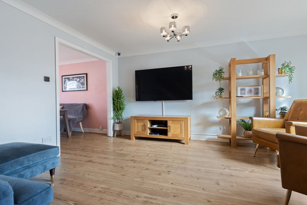 Property photo 2 of 38