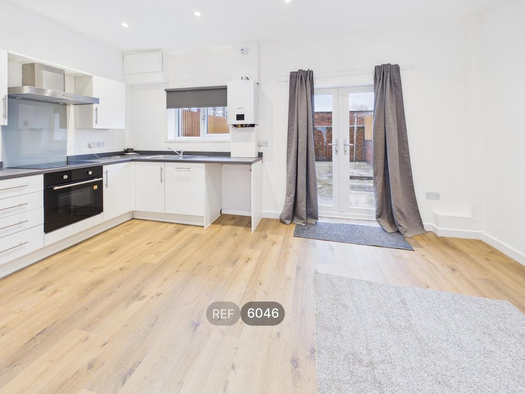 Property photo 3 of 16 Kitchen