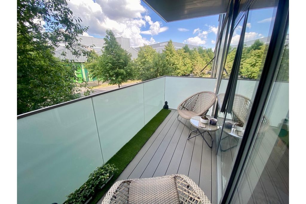Property photo 3 of 10 Balcony