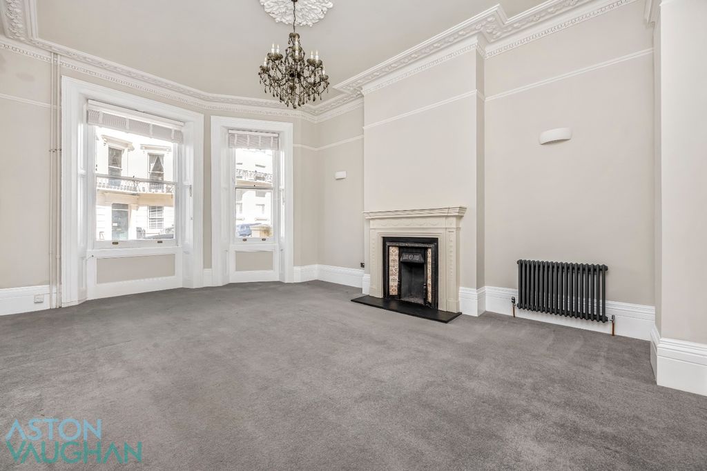 Property photo 3 of 14 5189174