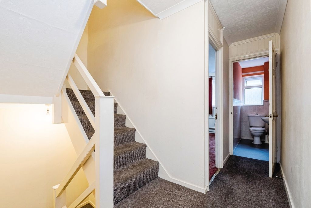 Property photo 2 of 20 Pbox-Img.Jpg