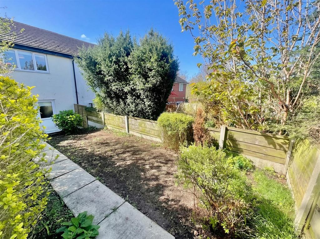 Property photo 2 of 14 Rear Aspect