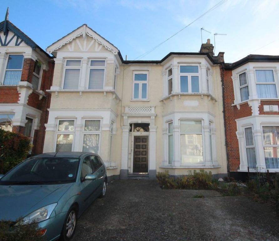 Property photo 1 of 8