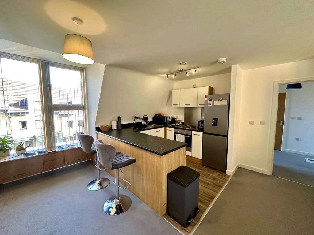 Property photo 2 of 15 Picture No. 14