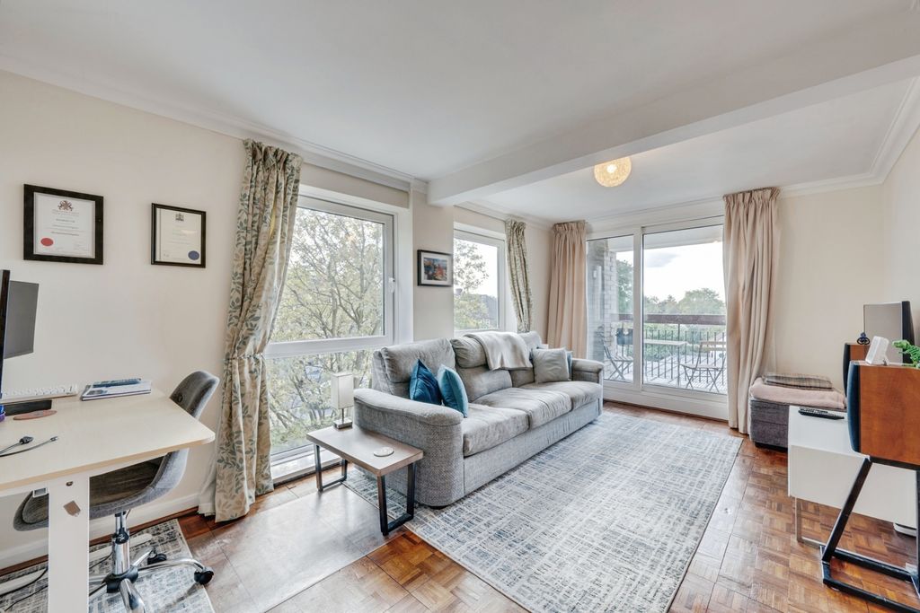 Property photo 3 of 15 Pbox-Img.Jpg