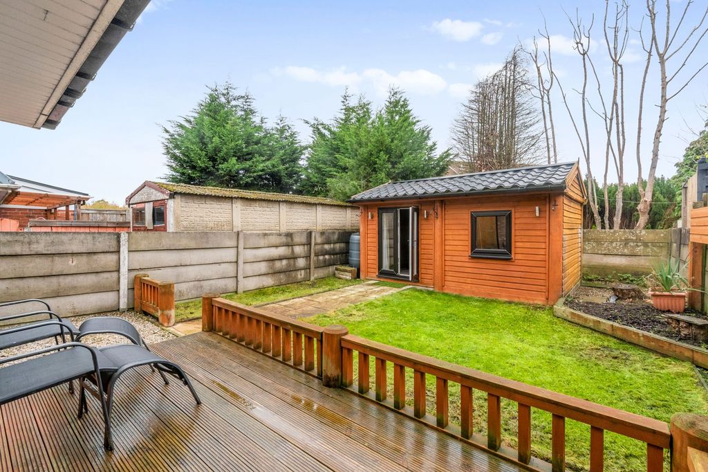 Property photo 3 of 26