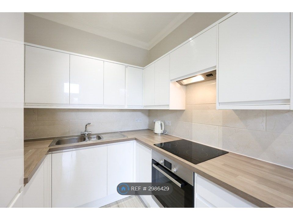 Property photo 2 of 12 Kitchen