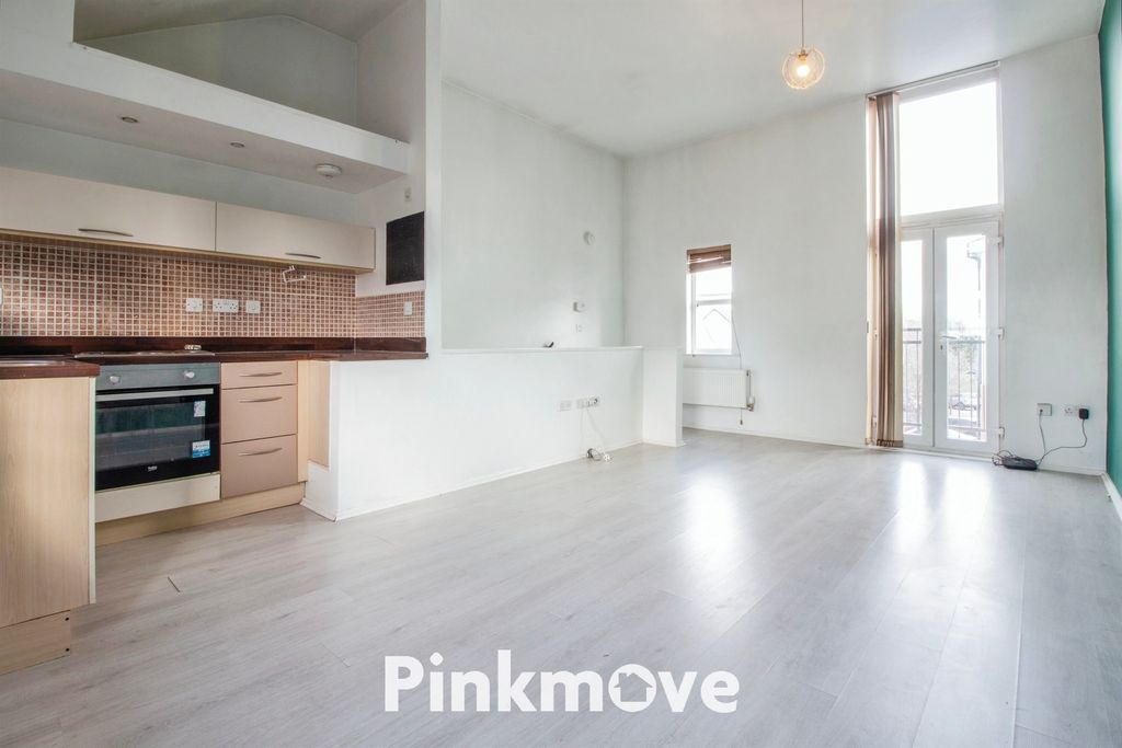 Property photo 1 of 9