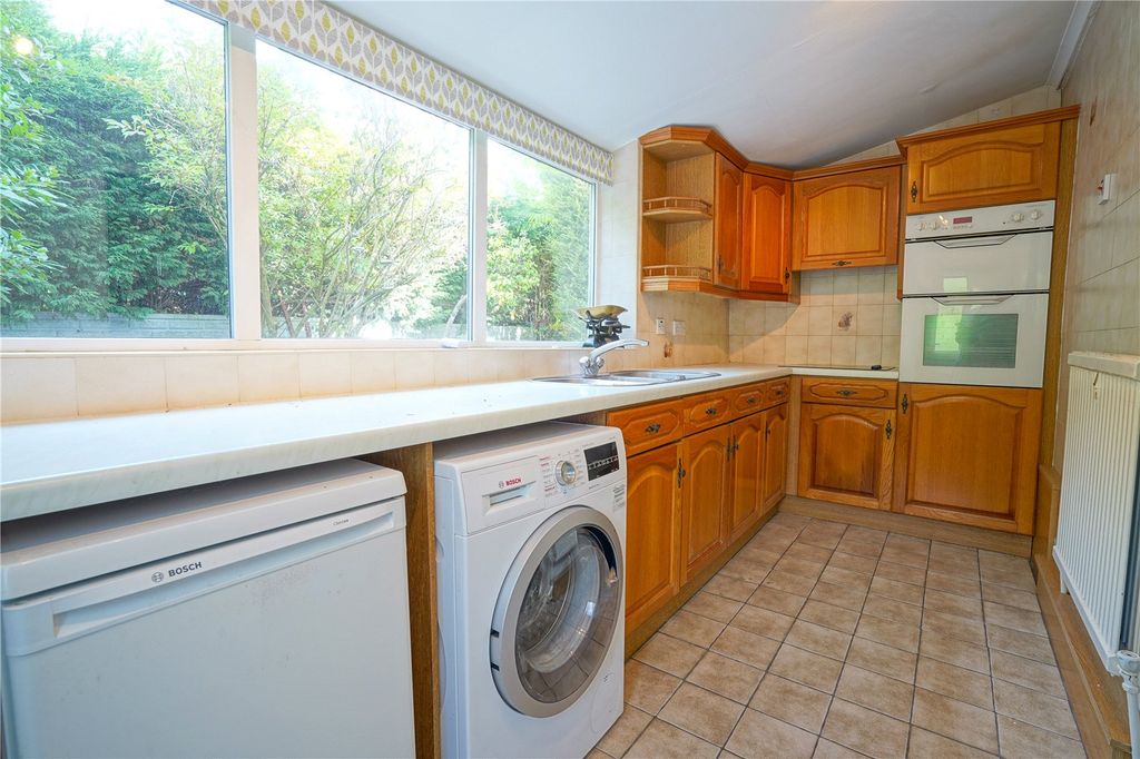Property photo 3 of 29 Picture No. 25