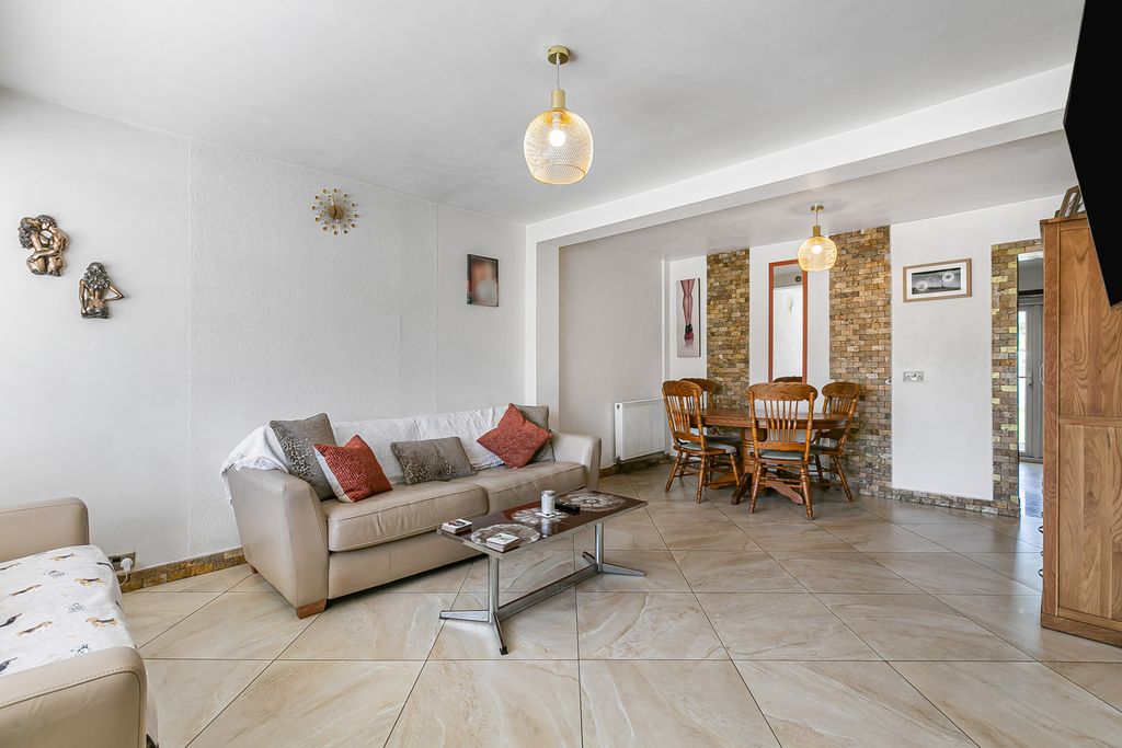 Property photo 2 of 23 Reception Room