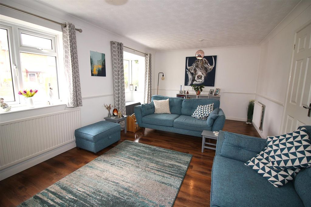 Property photo 3 of 22