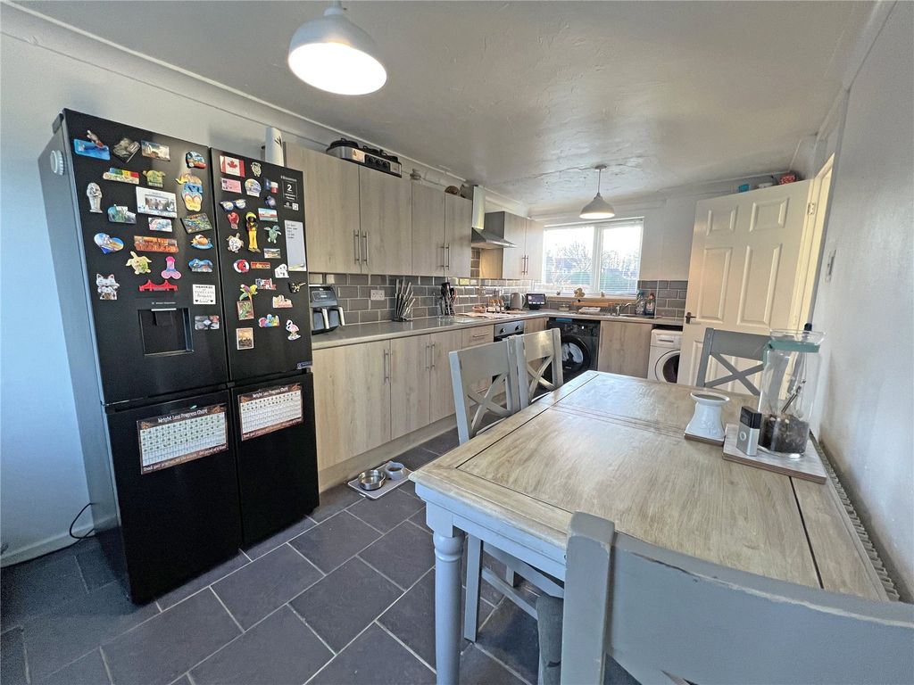 Property photo 3 of 11 Picture No. 10