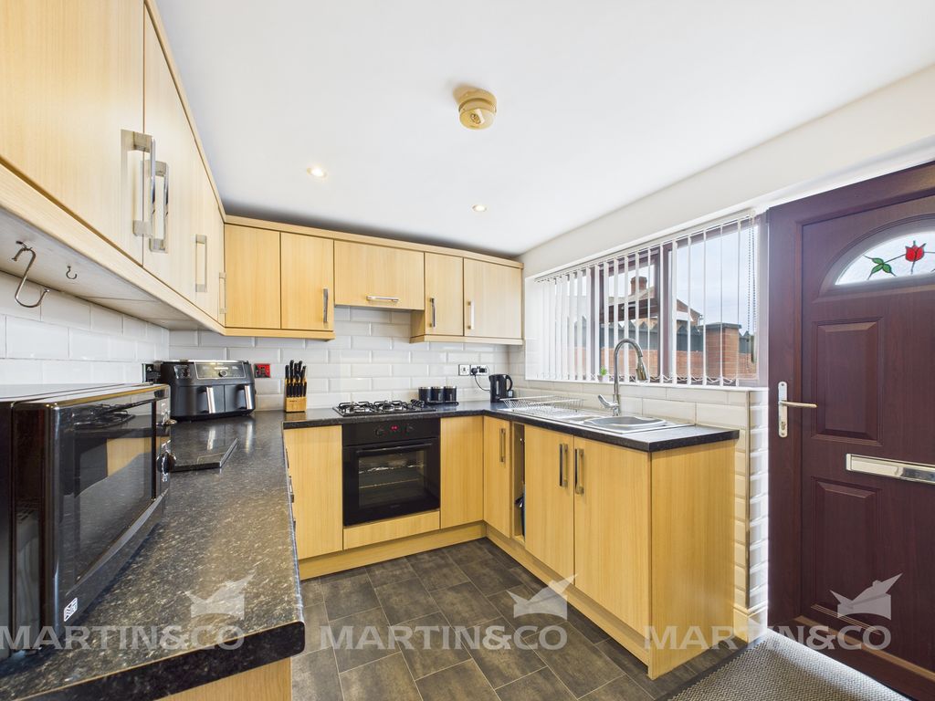 Property photo 2 of 20 Cam02406G0-Pr0495-Still001