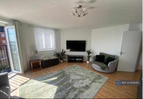 Property photo 2 of 10