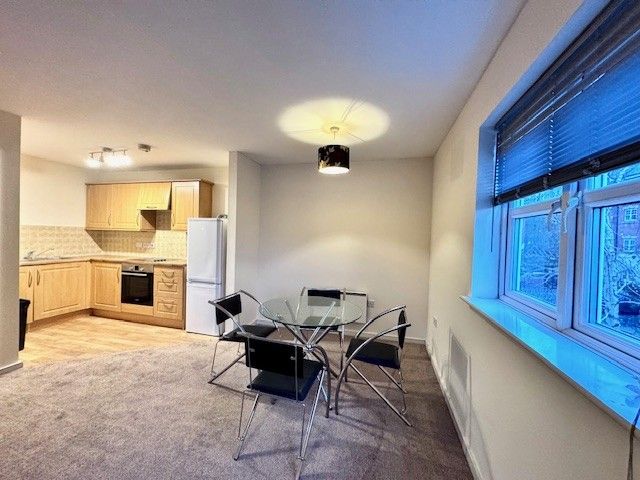 Property photo 2 of 9 Dining Kitchen