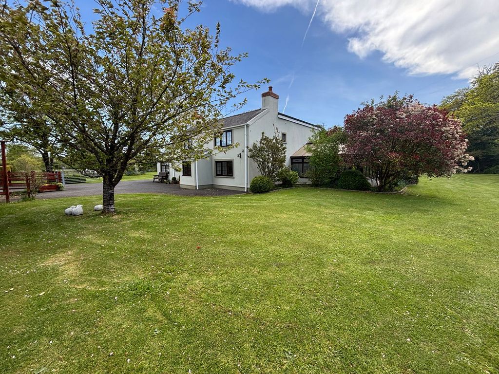 Property photo 2 of 41