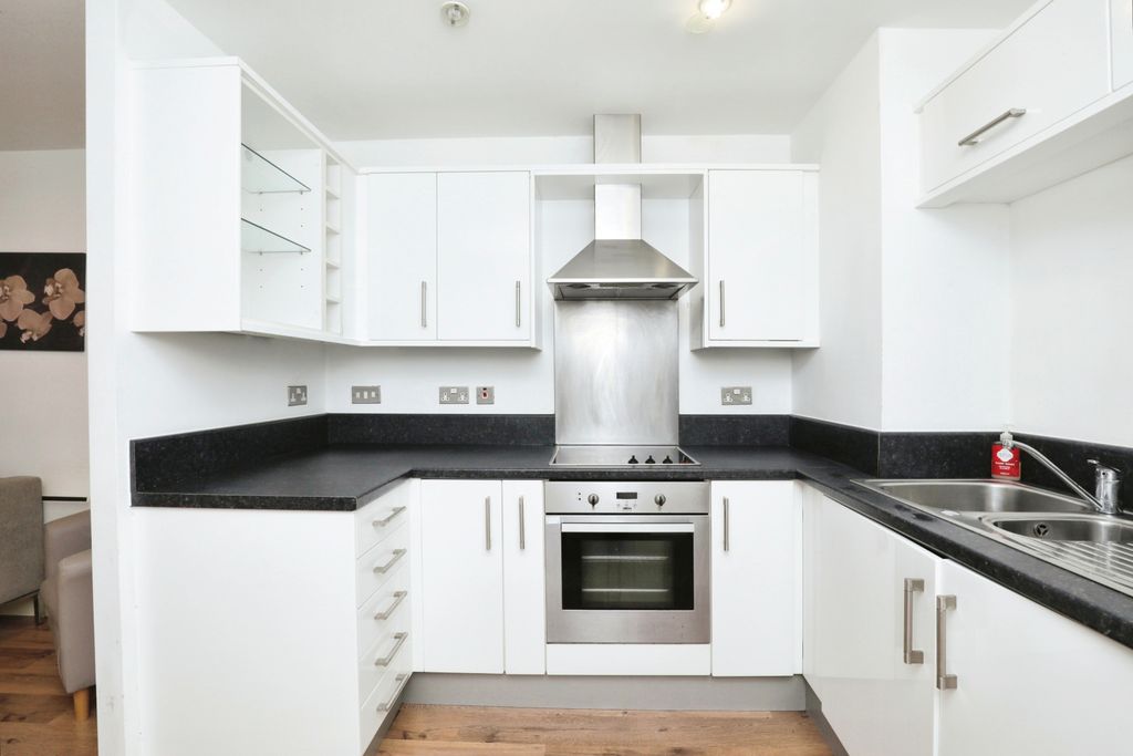 Property photo 2 of 15 Photography