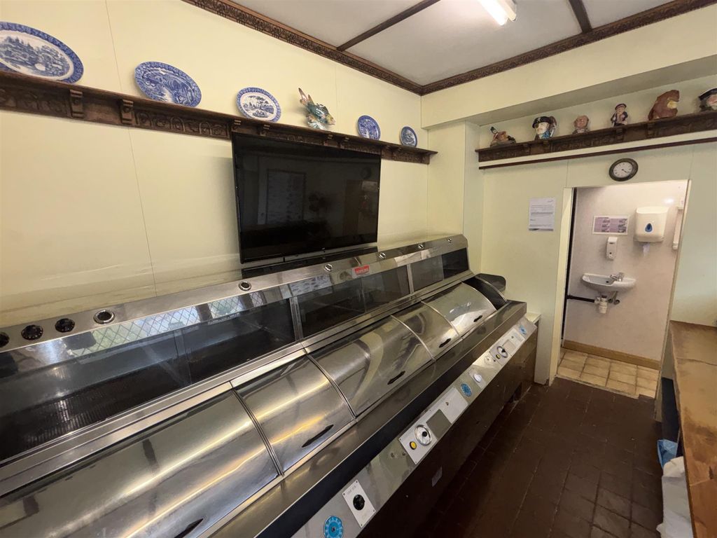 Property photo 2 of 8 Photo 1