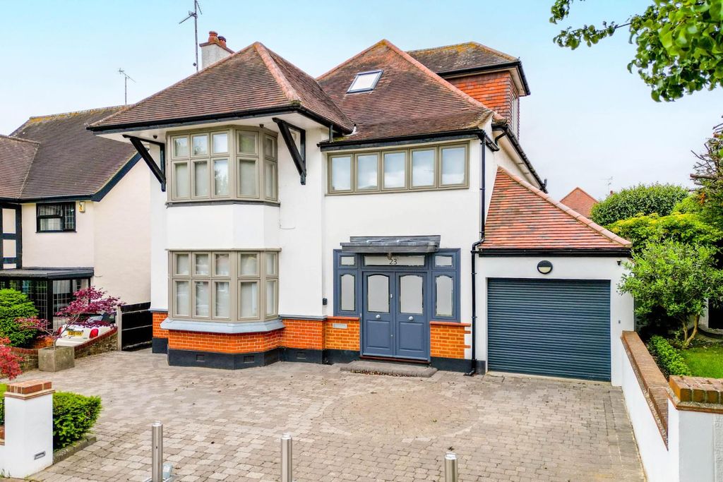 Property photo 1 of 45